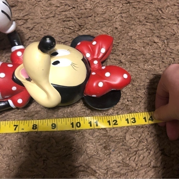 Disney Minnie Mouse Lawn Statue Resin Garden Red Polka Dot Decor BIG FIG - Picture 7 of 7